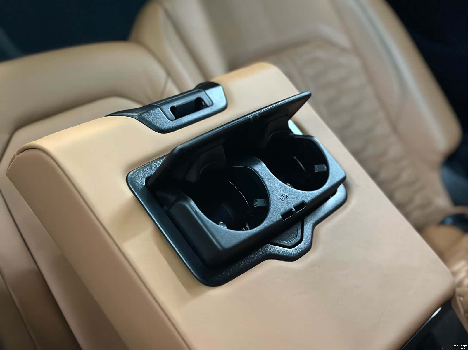 Audi Q8, 2021 19