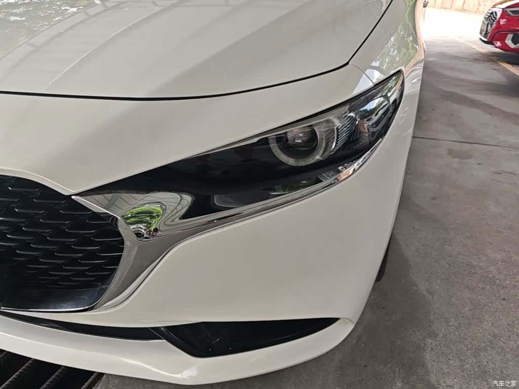 Mazda Mazda3, 2022 24