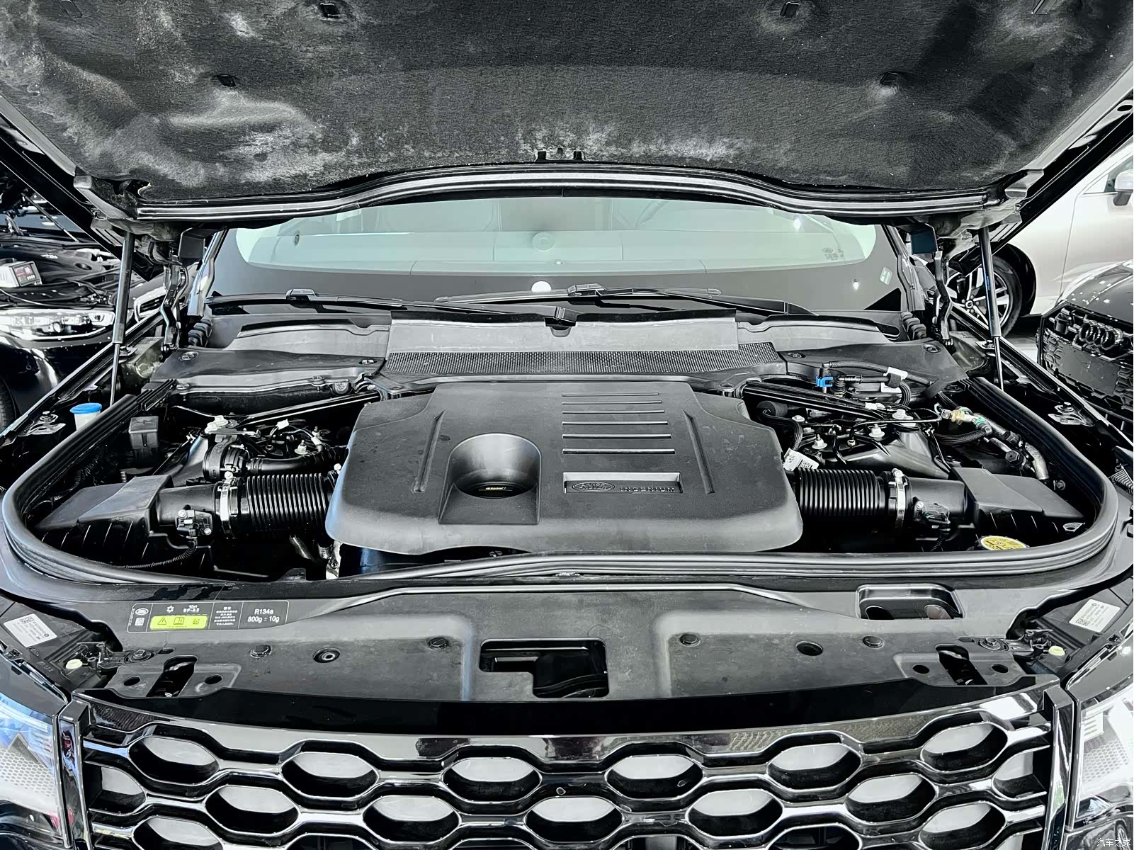 Land Rover Discovery, 2023 24