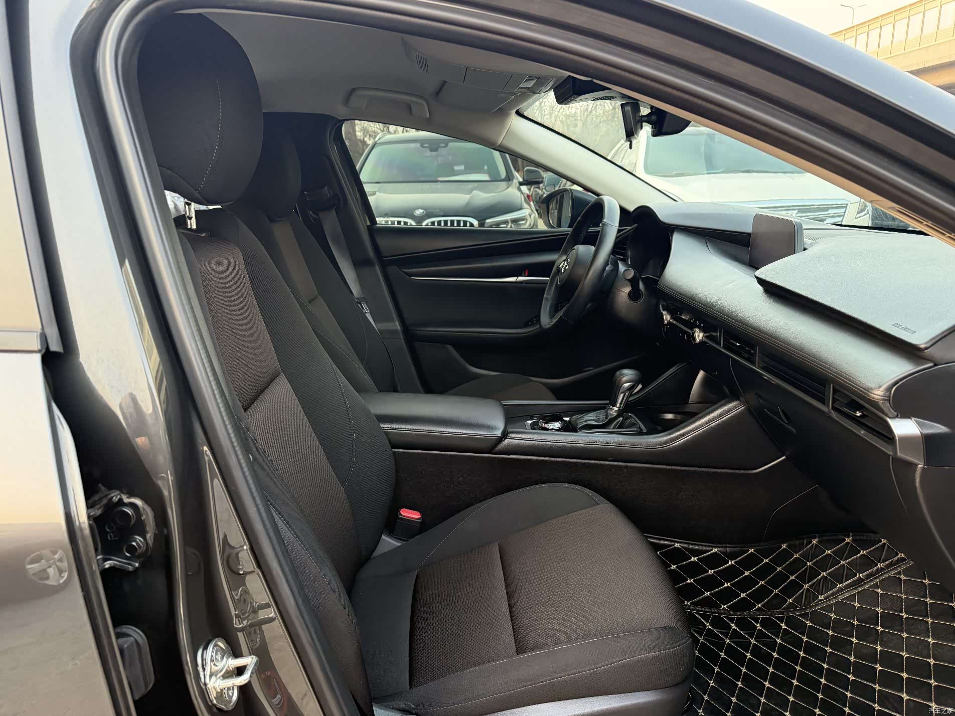 Mazda Mazda3, 2024 все фото