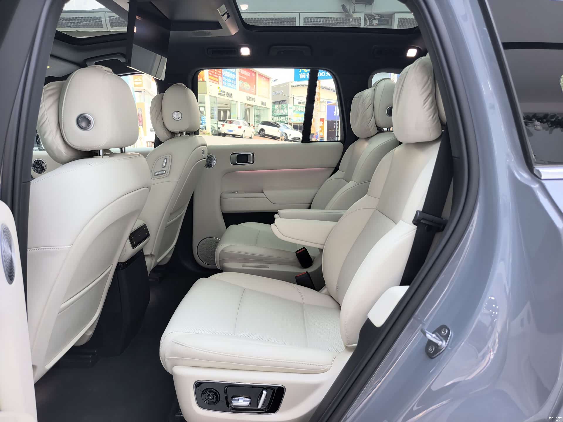 Li Auto L8, 2025 10