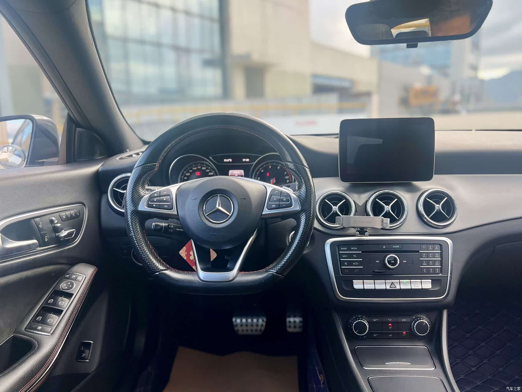 Mercedes-Benz CLA, 2017 12