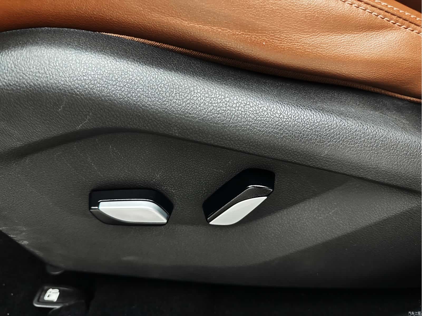Geely X6, 2022 12