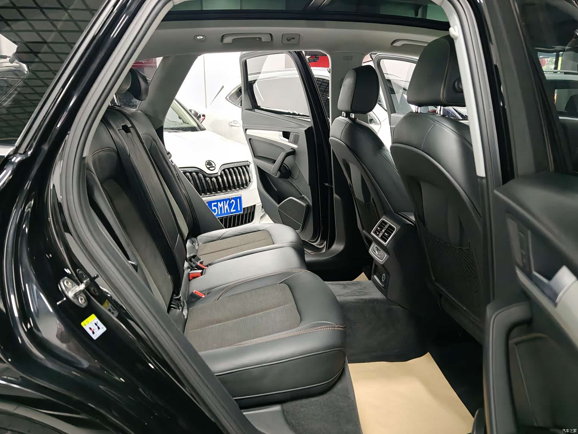 Audi Q5L, 2021 9