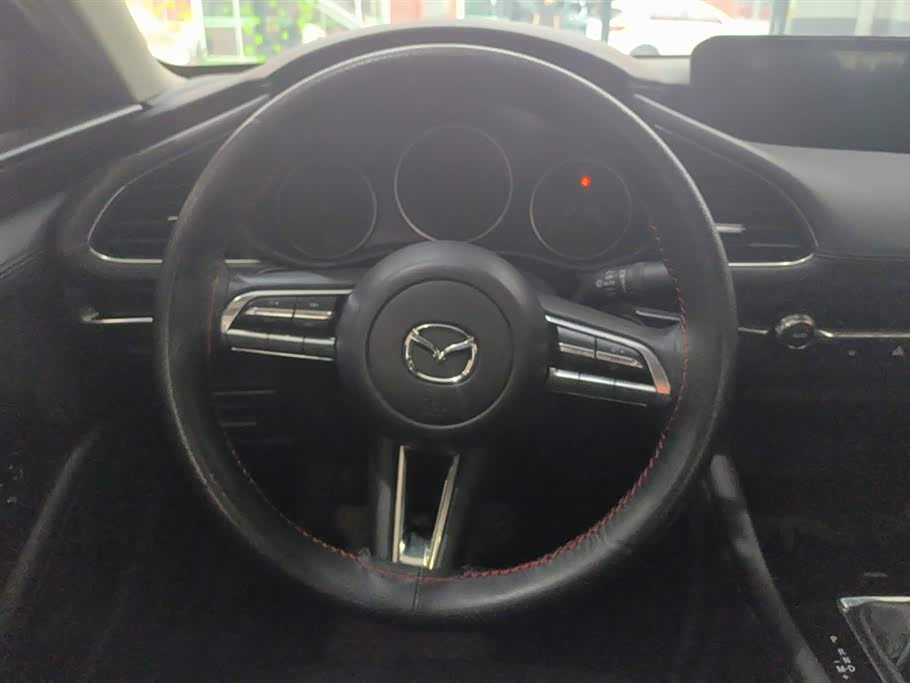 Mazda 3 Angkesaila