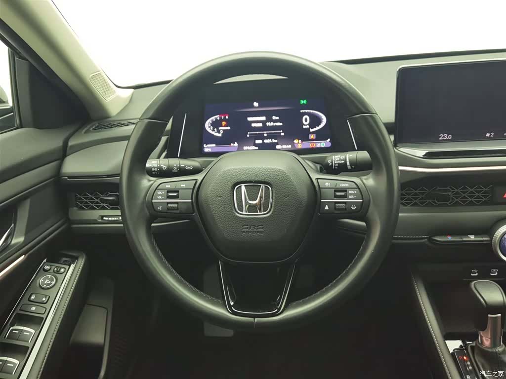 Honda Accord, 2023 11