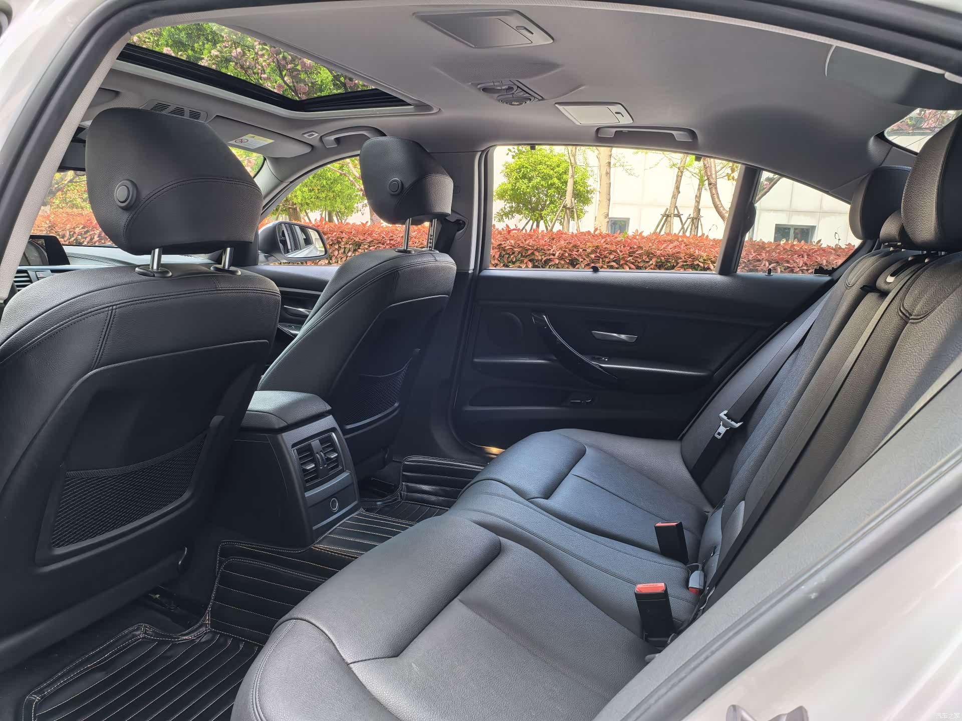 BMW 3 Series, 2018 7