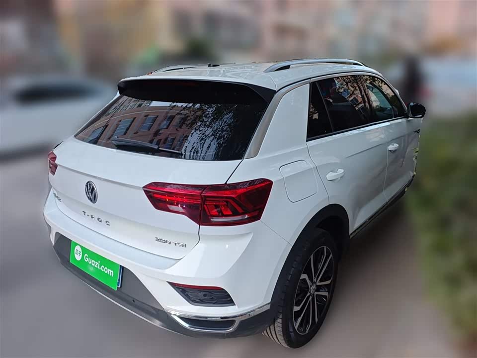 Volkswagen T-ROC exploring Songs