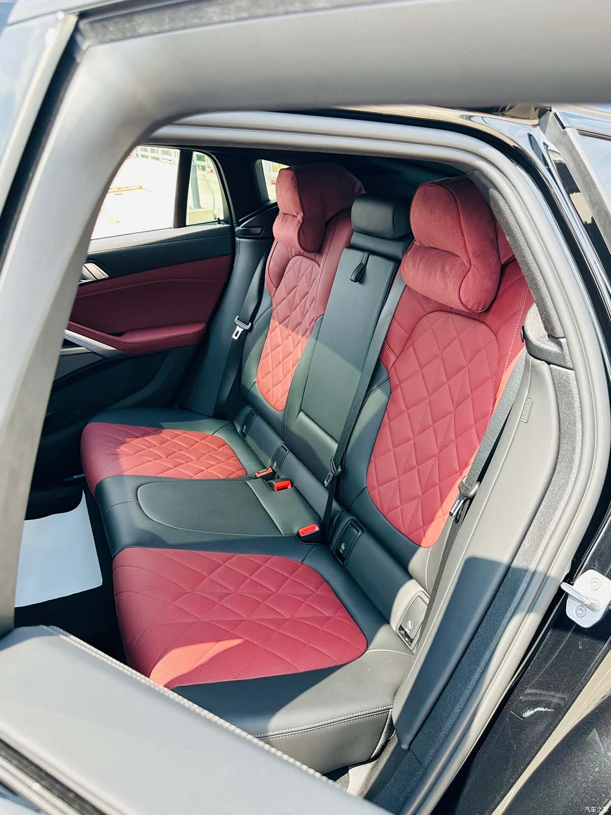 BMW X6, 2023 22