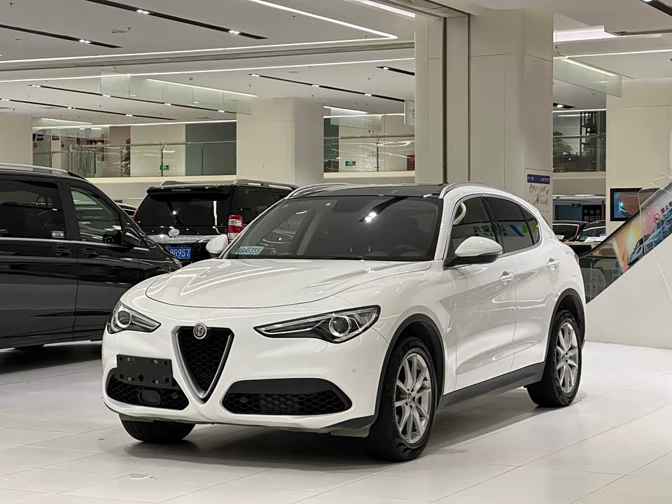 Alfa Romeo Stelvio Alfa Romeo Stelvio