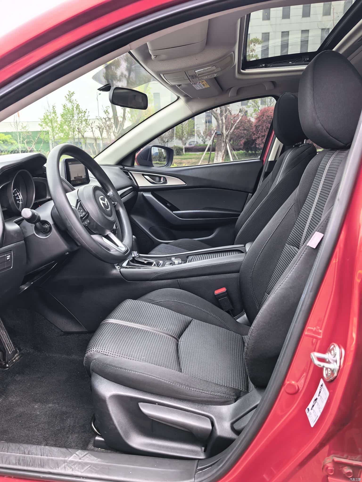 Mazda Mazda3, 2017 4