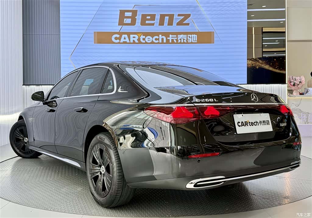 Mercedes-Benz E-Class, 2024 все фото