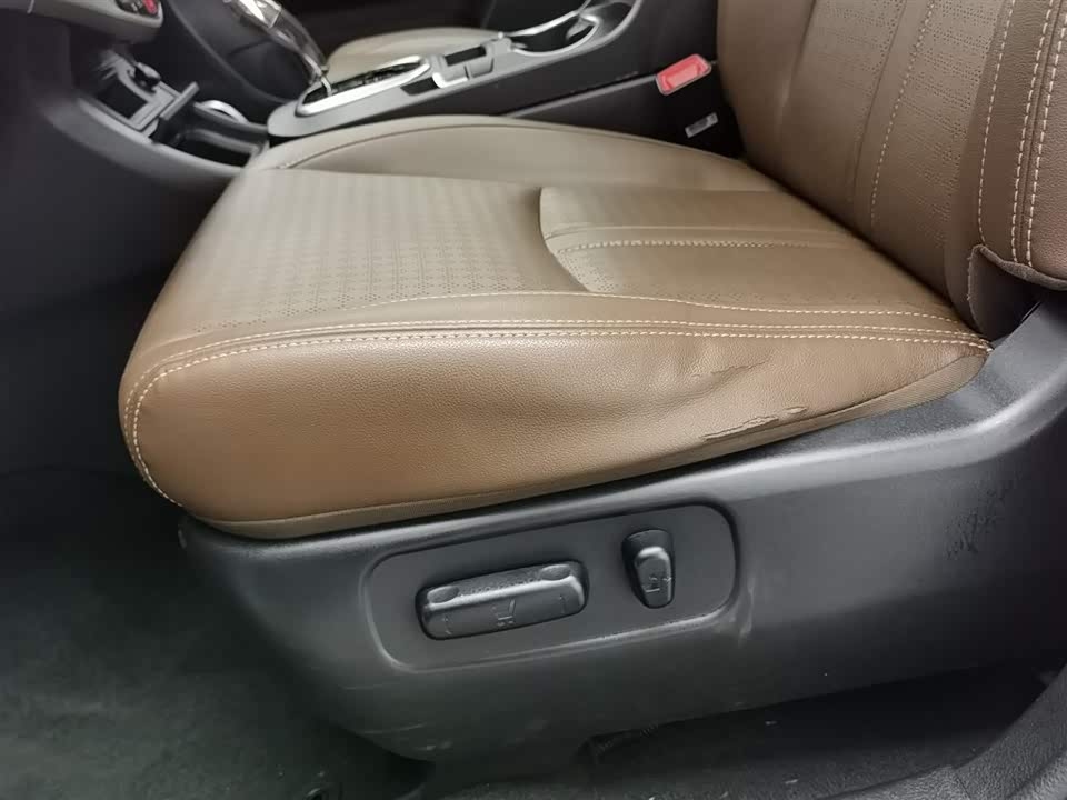 BYD S7