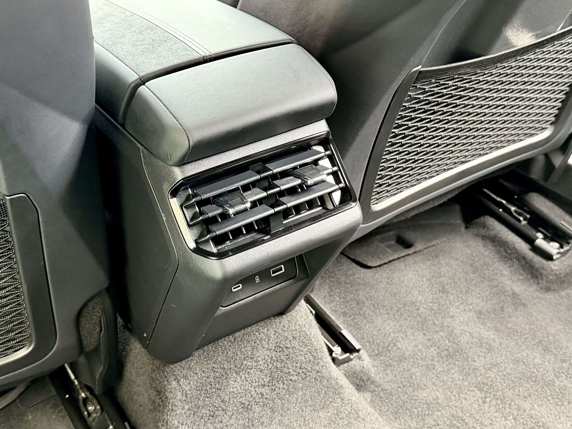 Lynk & Co 02, 2024 14