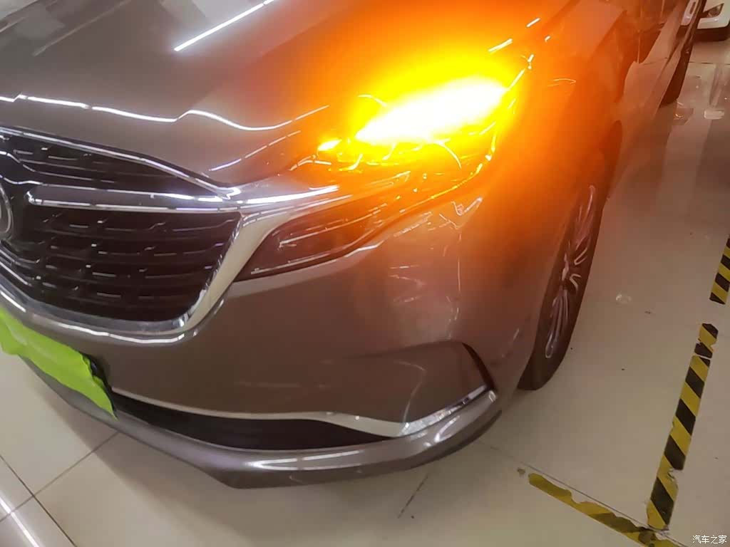 Buick GL8, 2020 24