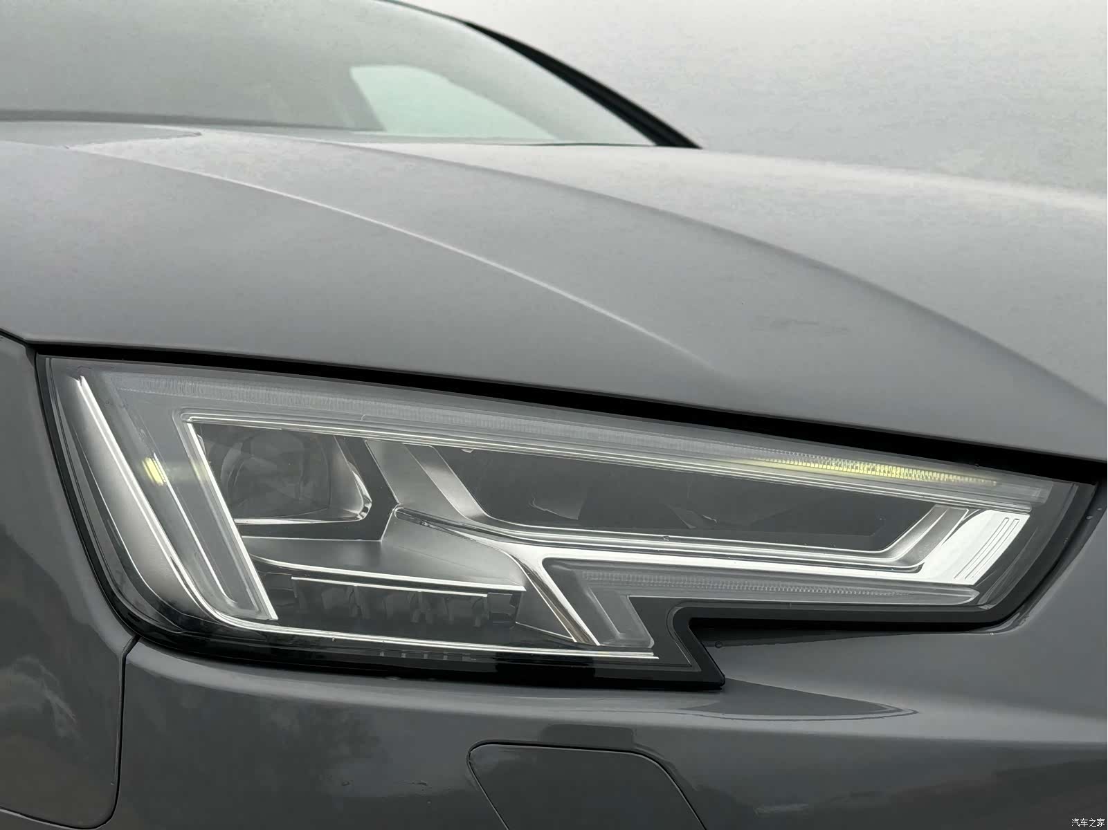 Audi A4L, 2019 18