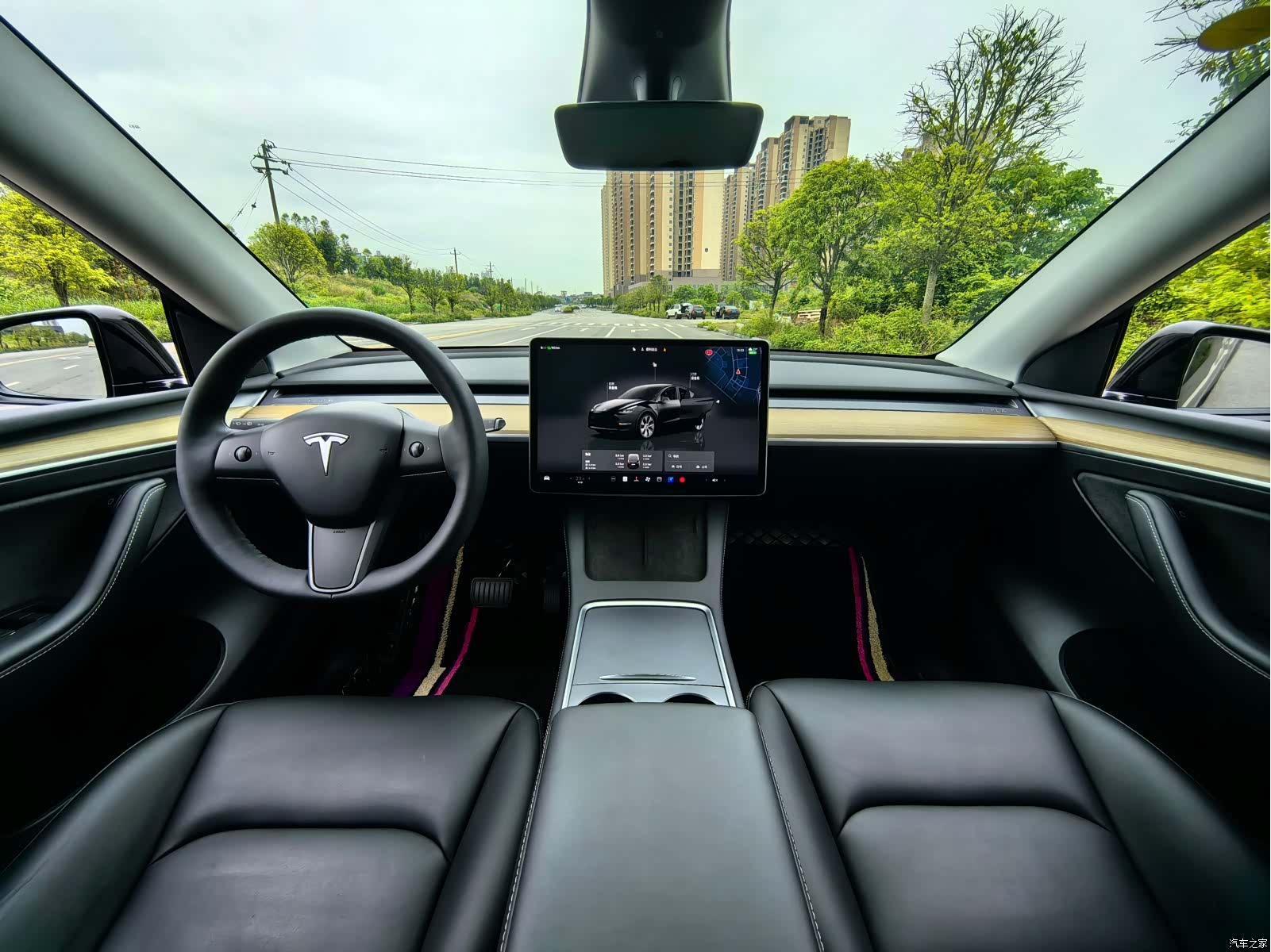 Tesla Model Y, 2023 9