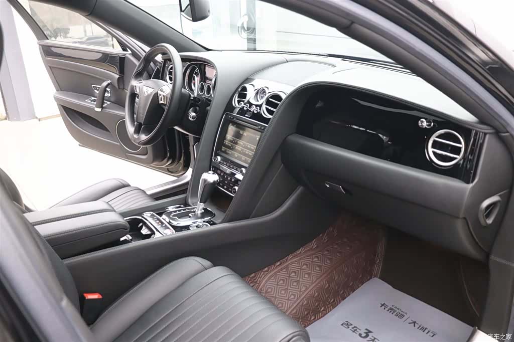 Bentley Flying Spur, 2020 27