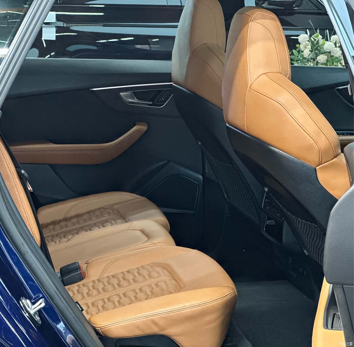 Audi Q8, 2021 10