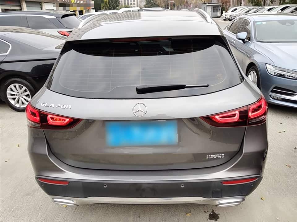 Mercedes-Benz GLA
