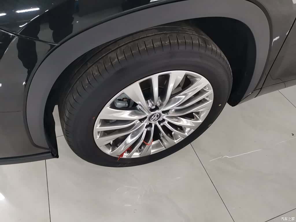 Toyota Highlander, 2025 25