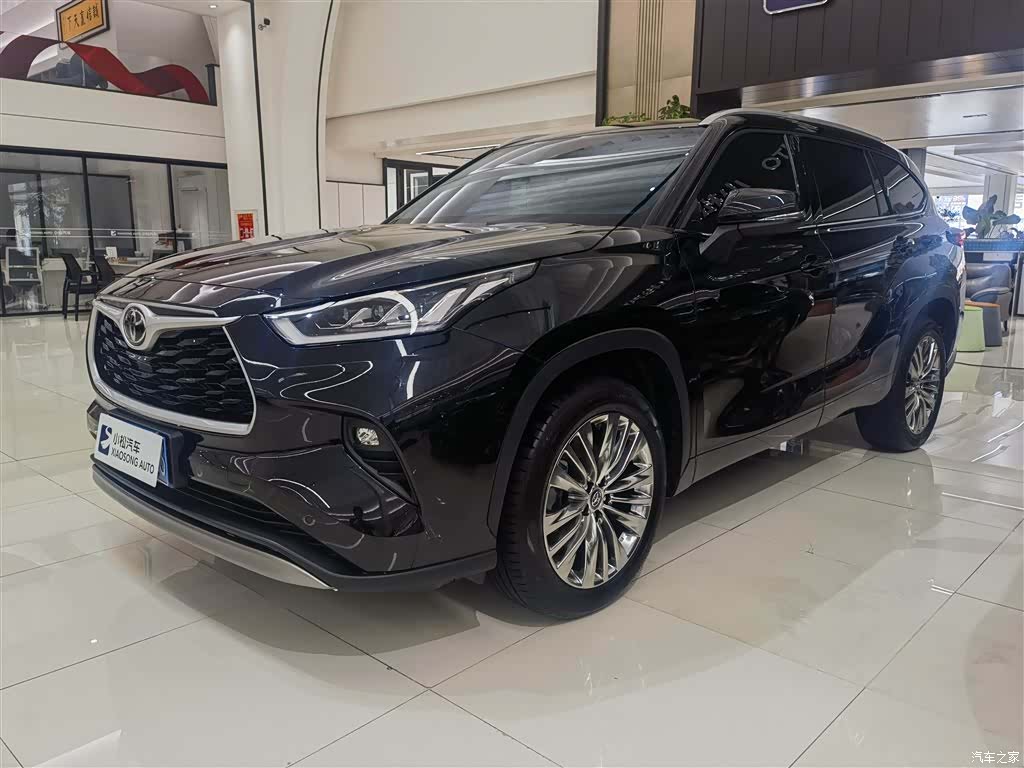 Toyota Highlander, 2025 1