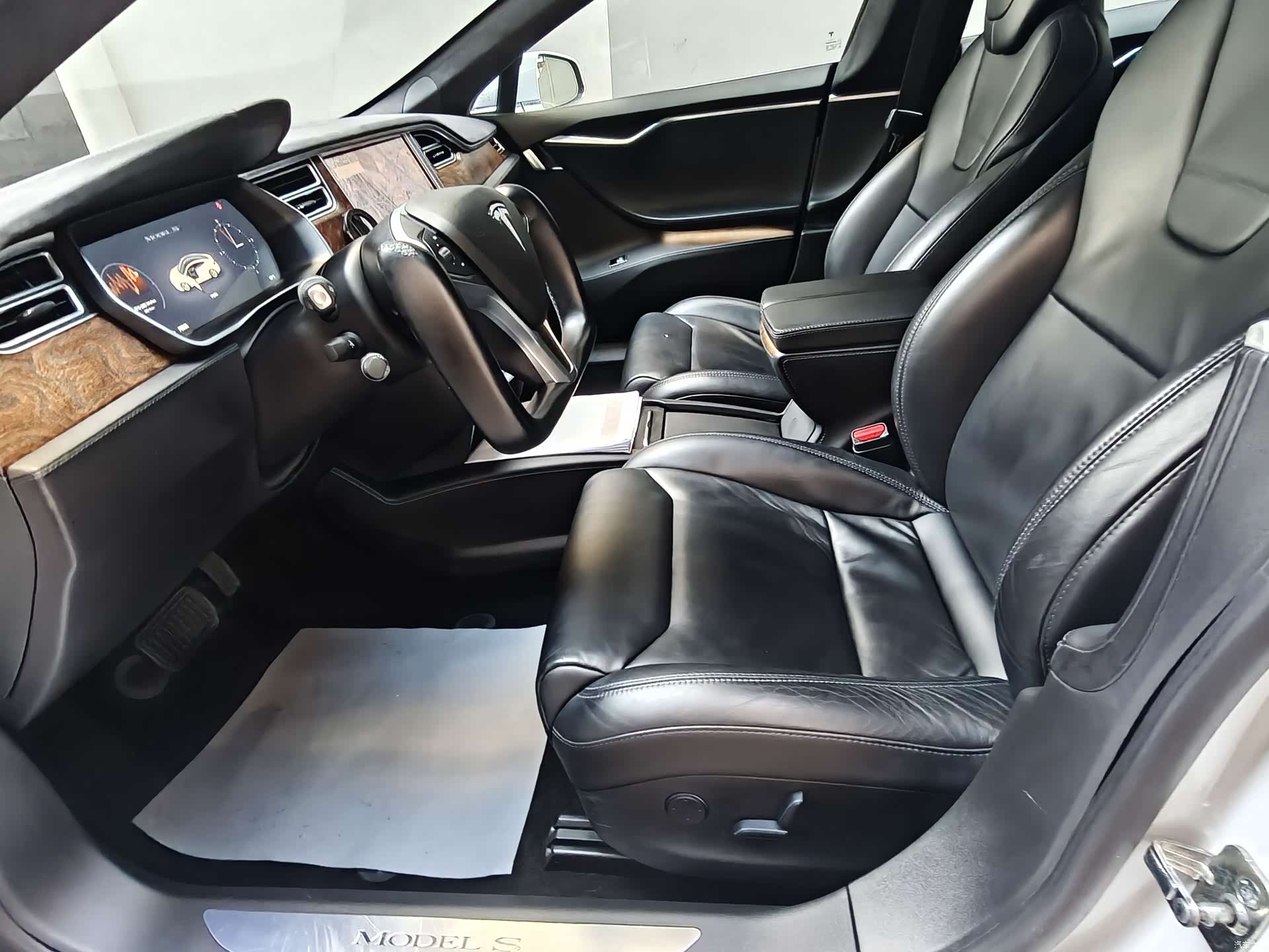 Tesla Model S, 2017 7