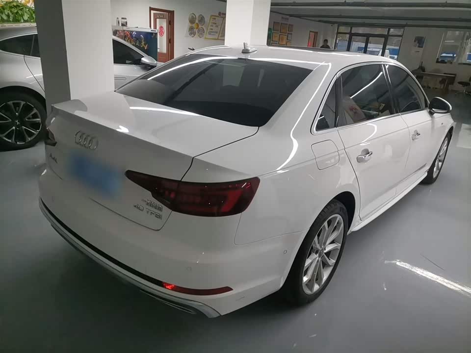 Audi A4L