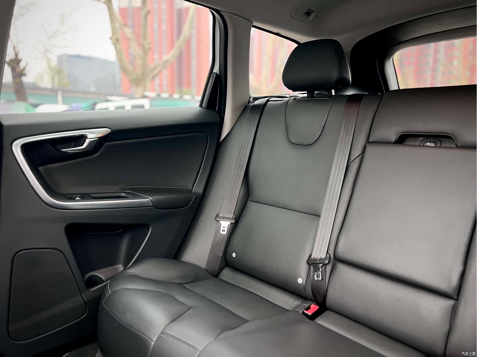 Volvo XC60, 2017 29
