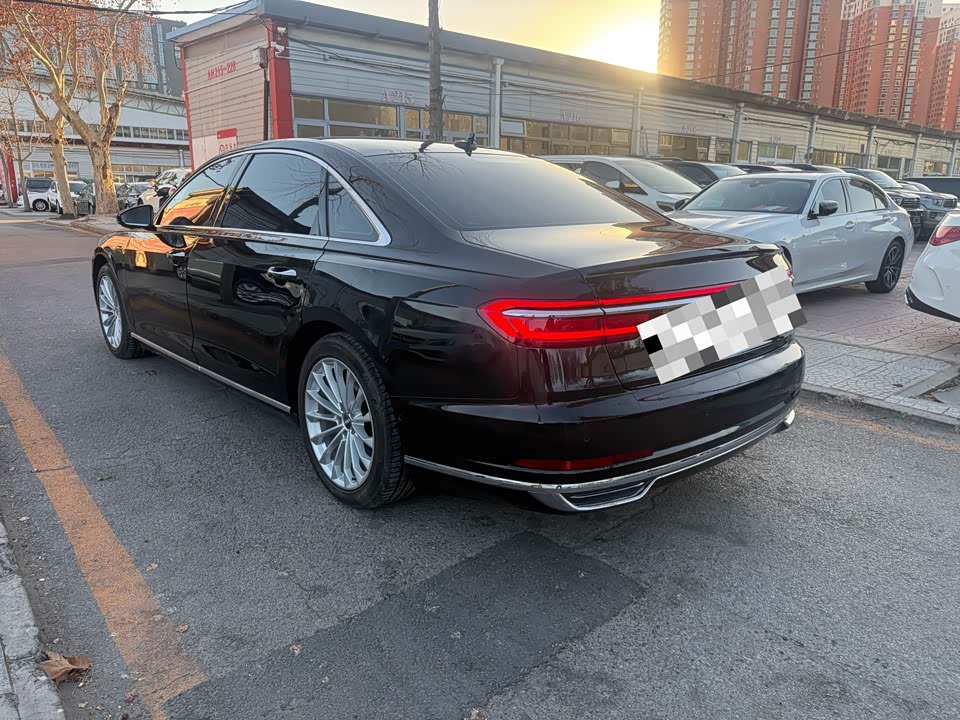 Audi A8