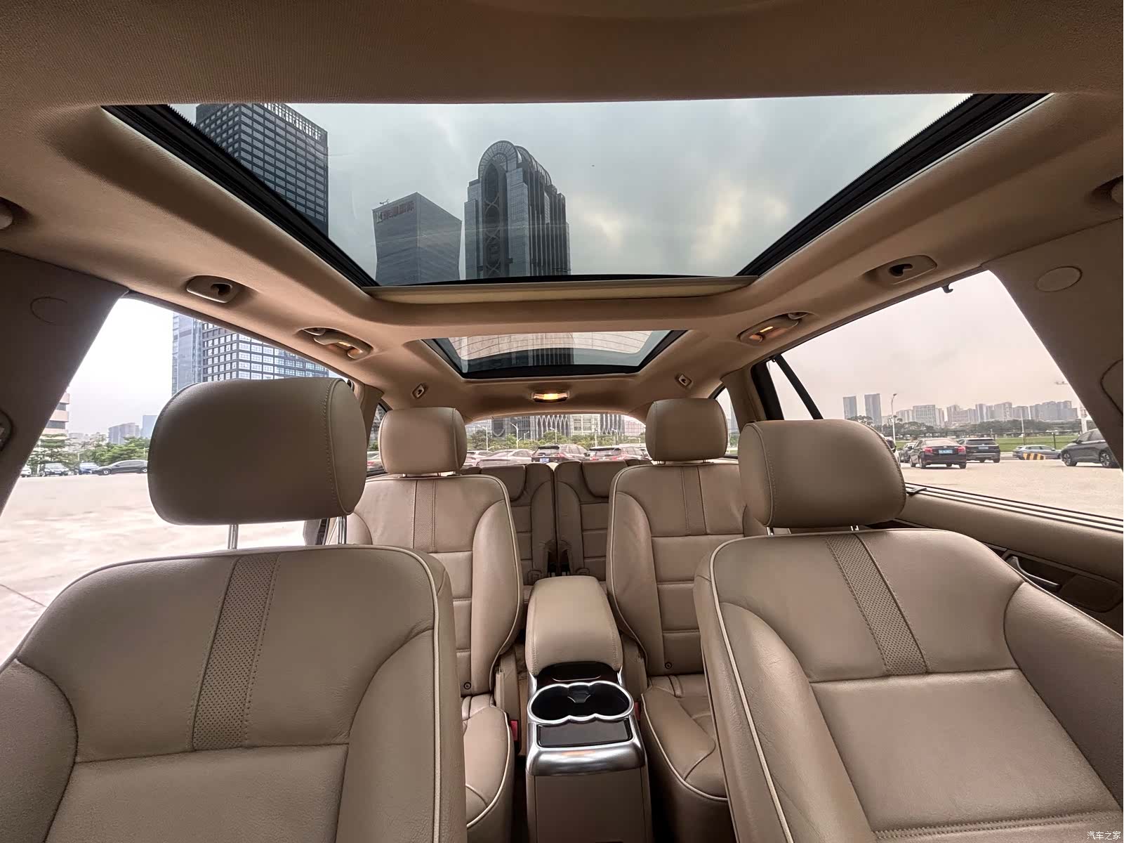 Mercedes-Benz R-Class, 2012 18