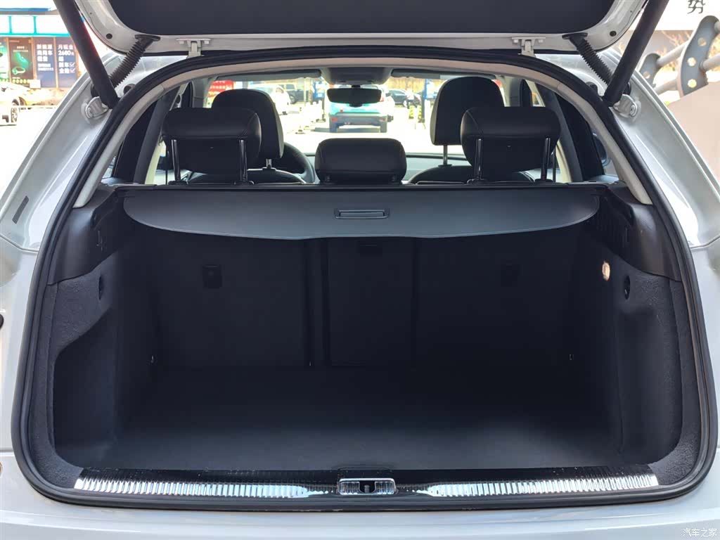 Audi Q3, 2019 11