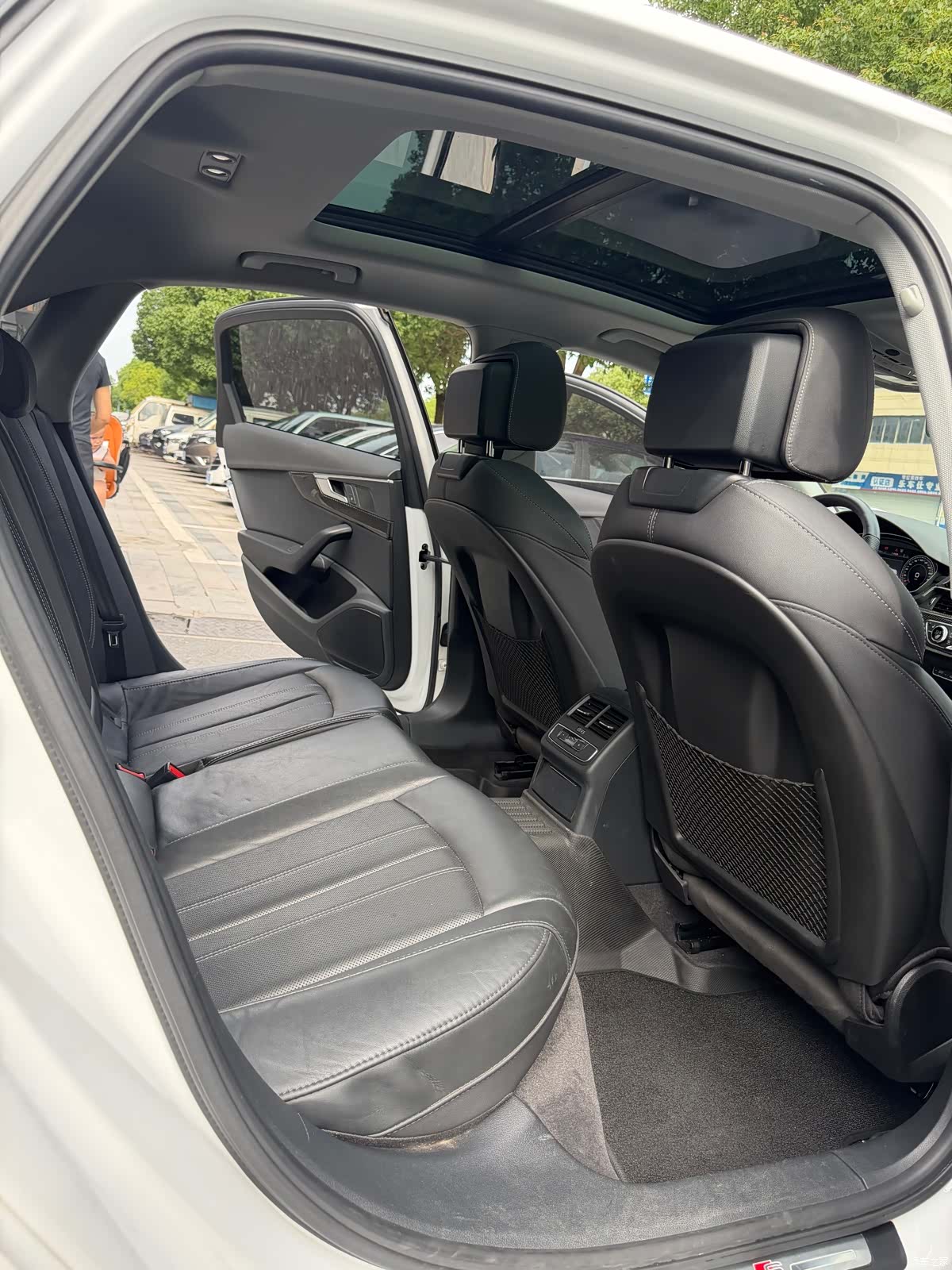 Audi A4L, 2021 10