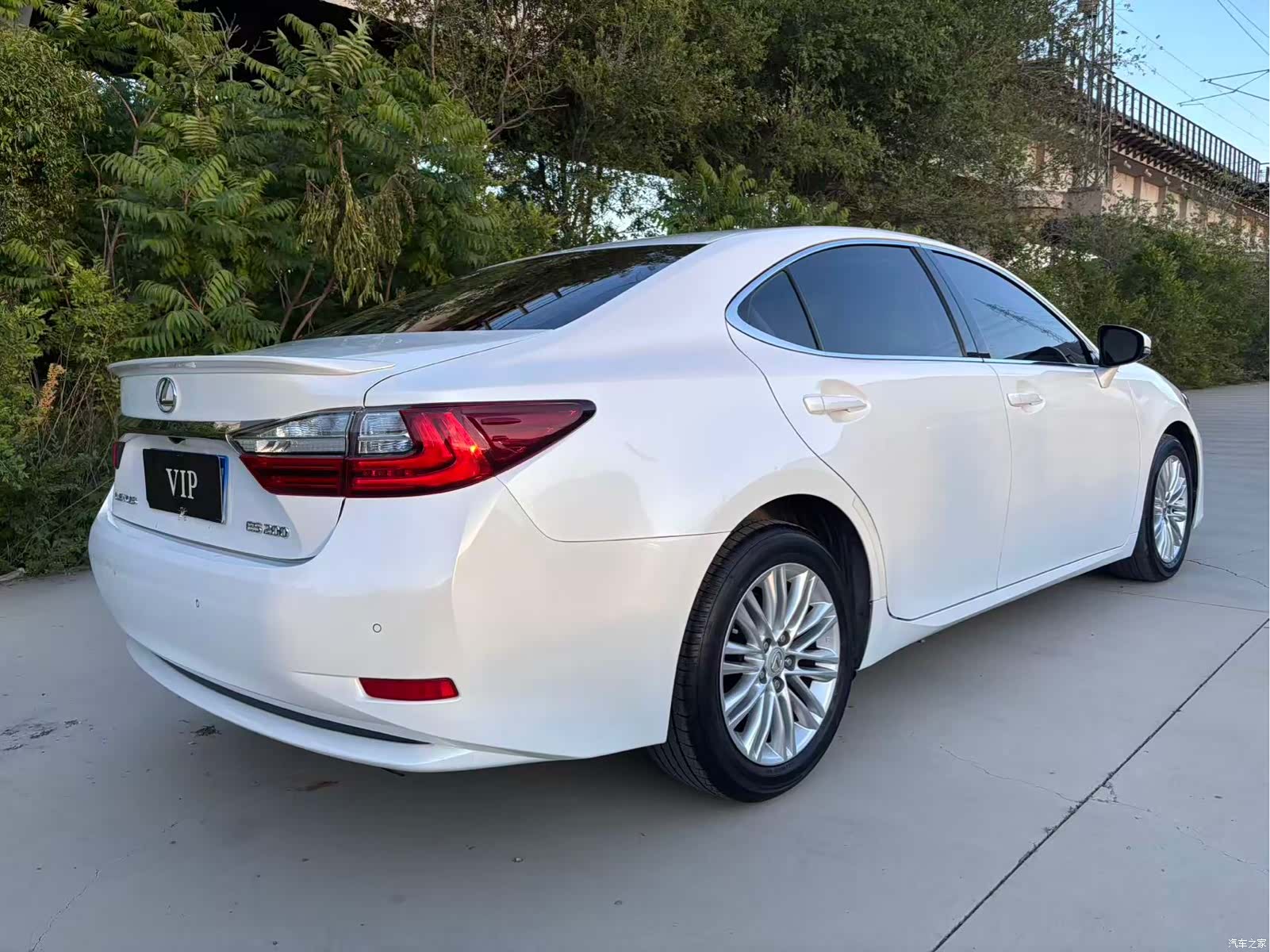 Lexus ES, 2016 7