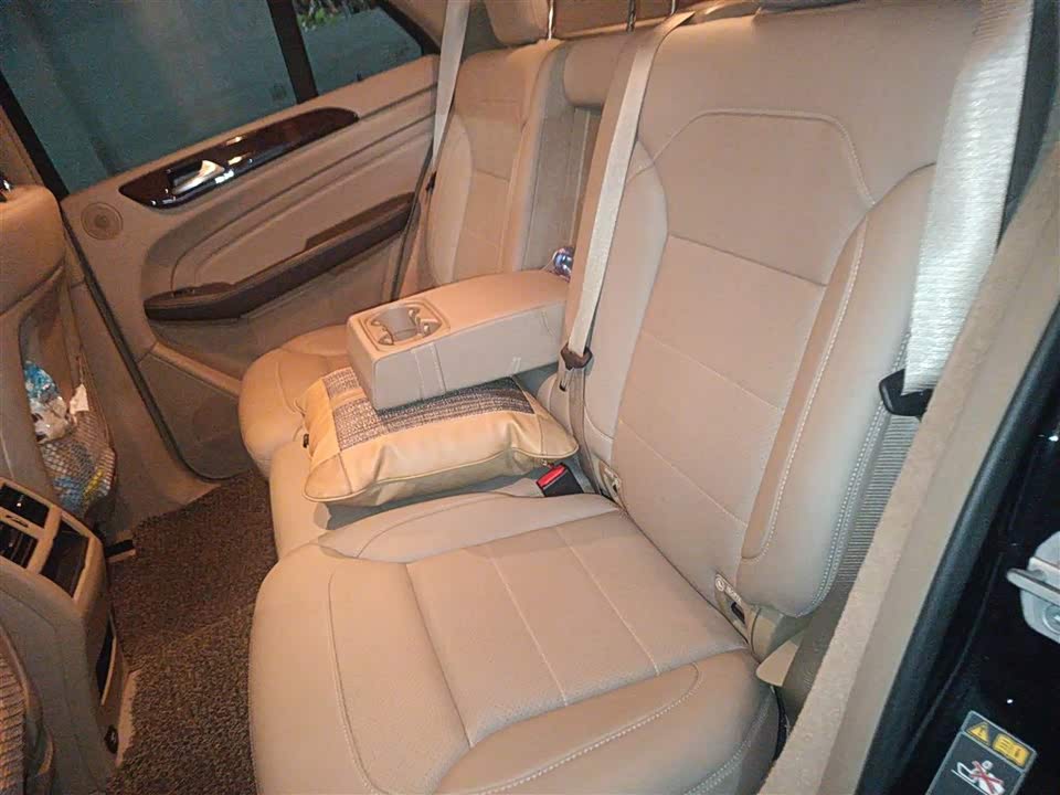 Mercedes-Benz M class