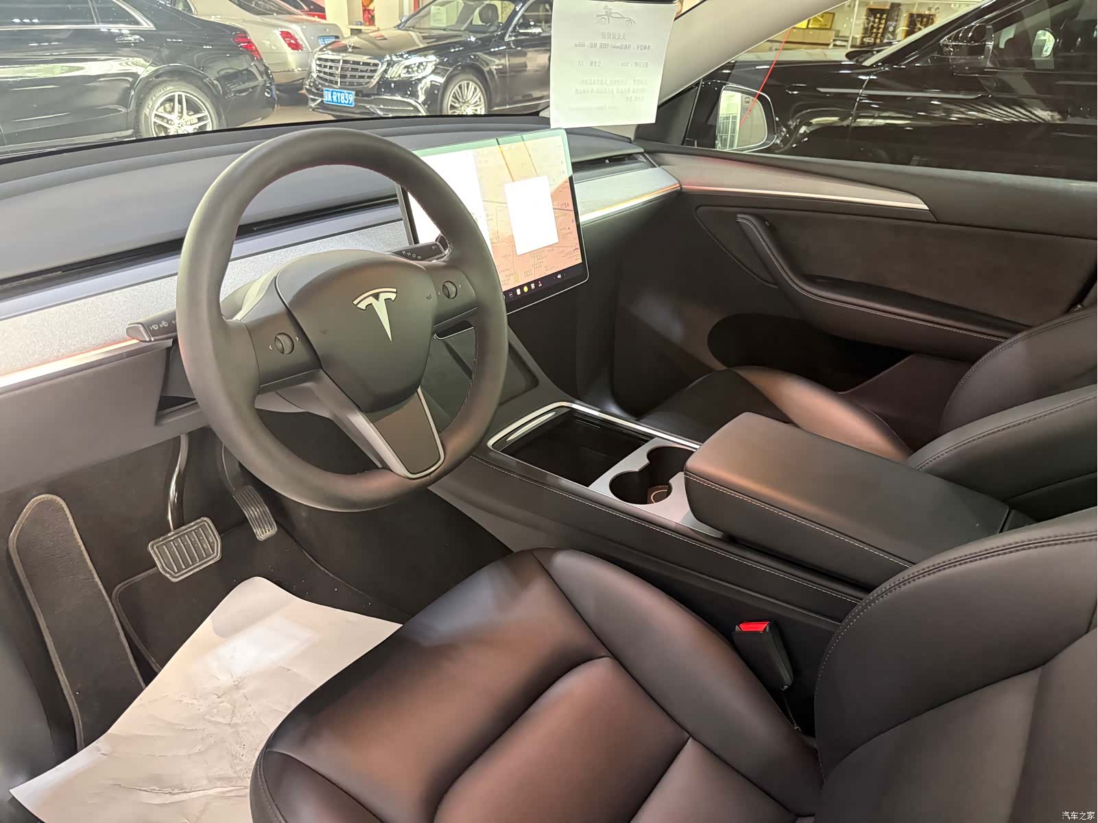 Tesla Model Y, 2024 4