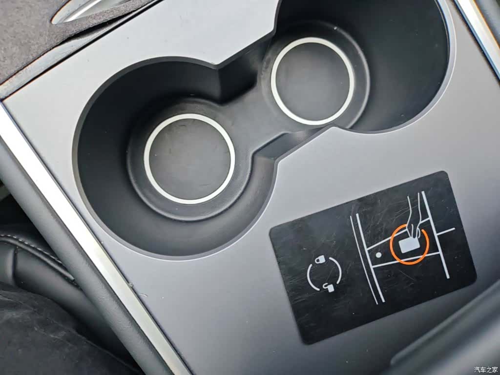 Tesla Model Y, 2022 9