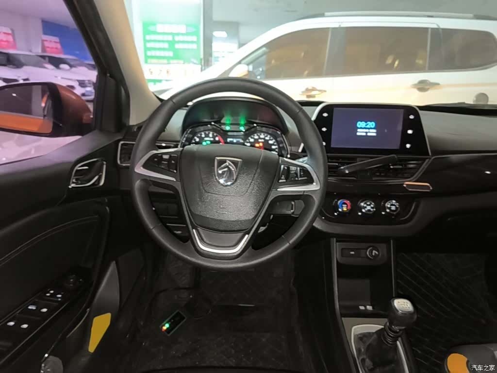 Wuling 310, 2017 11