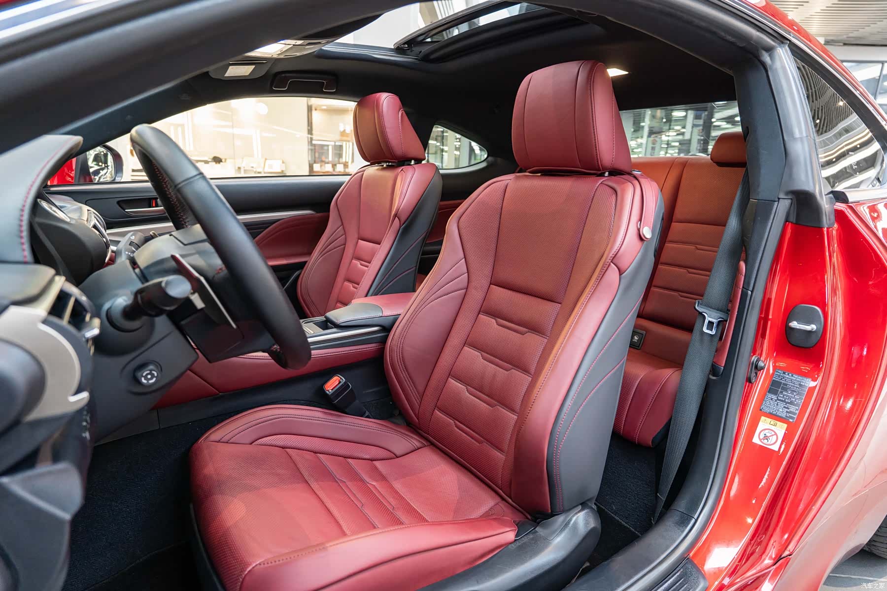 Lexus RC, 2016 11