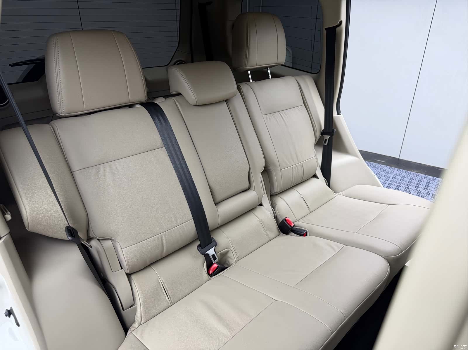 Mitsubishi Pajero, 2020 15