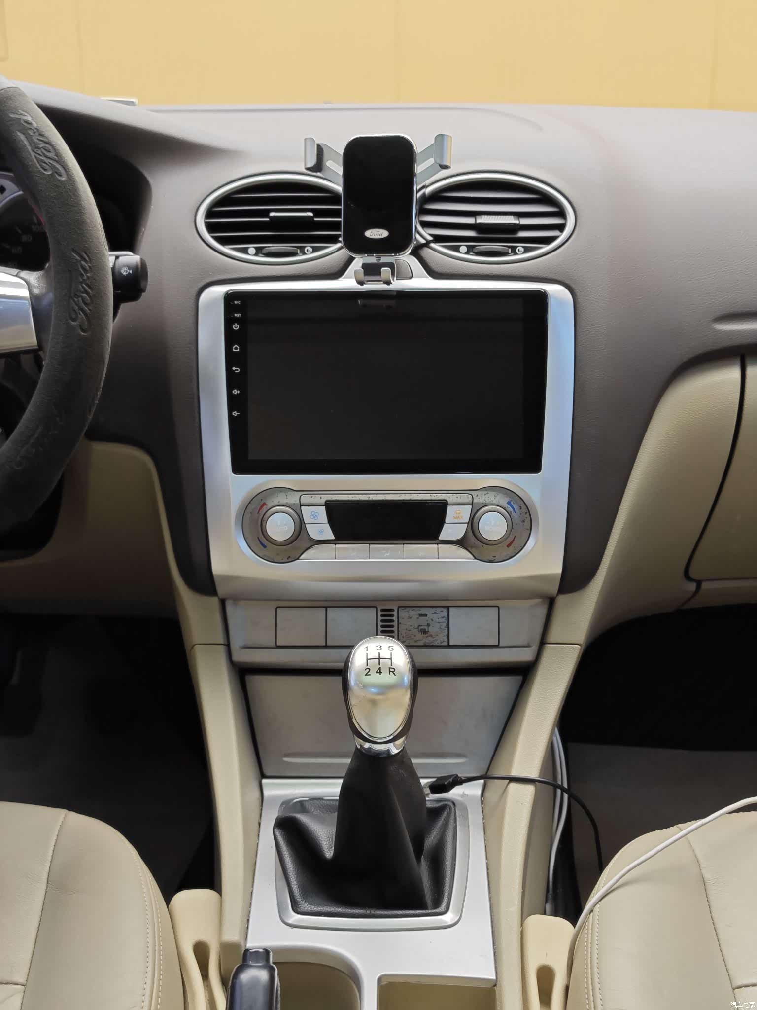 Ford Focus, 2014 18