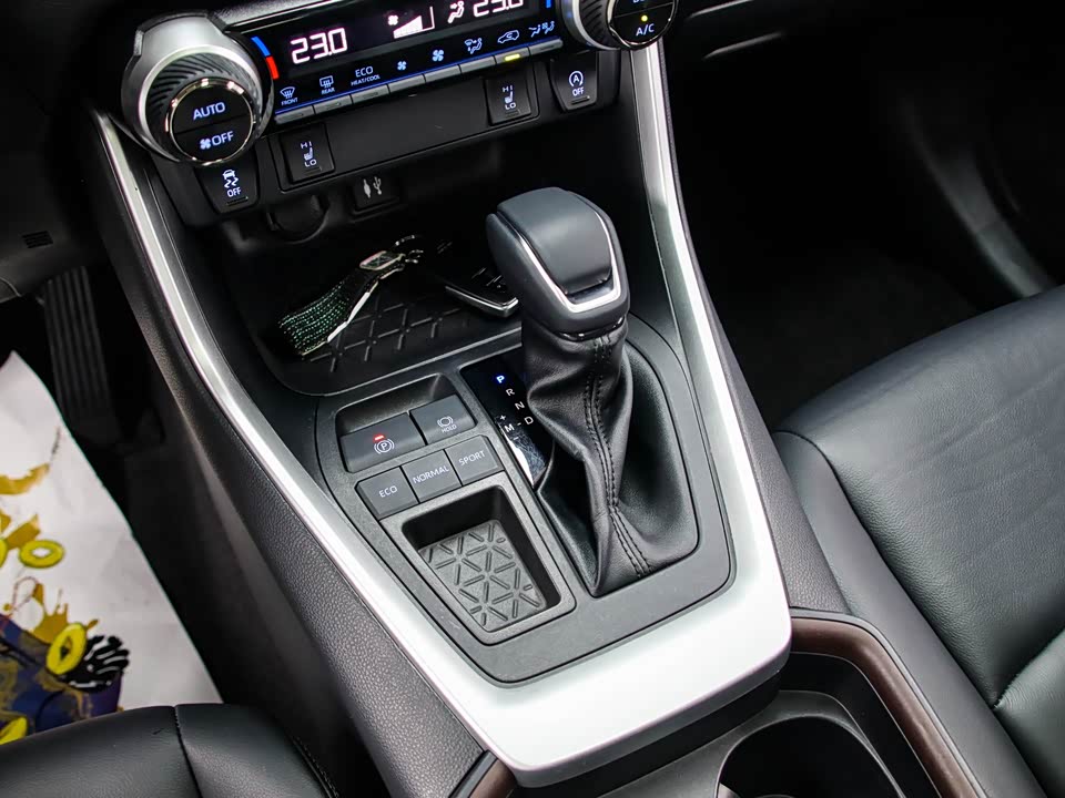 Toyota RAV4 Rongfang