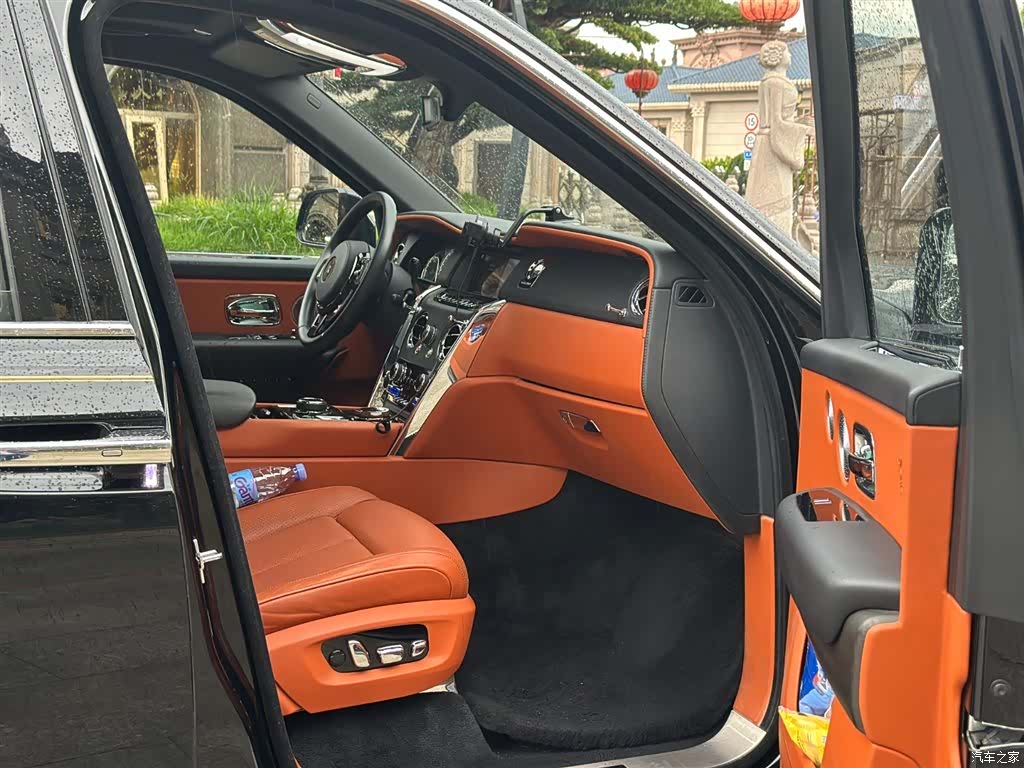 Rolls-Royce Cullinan, 2020 14