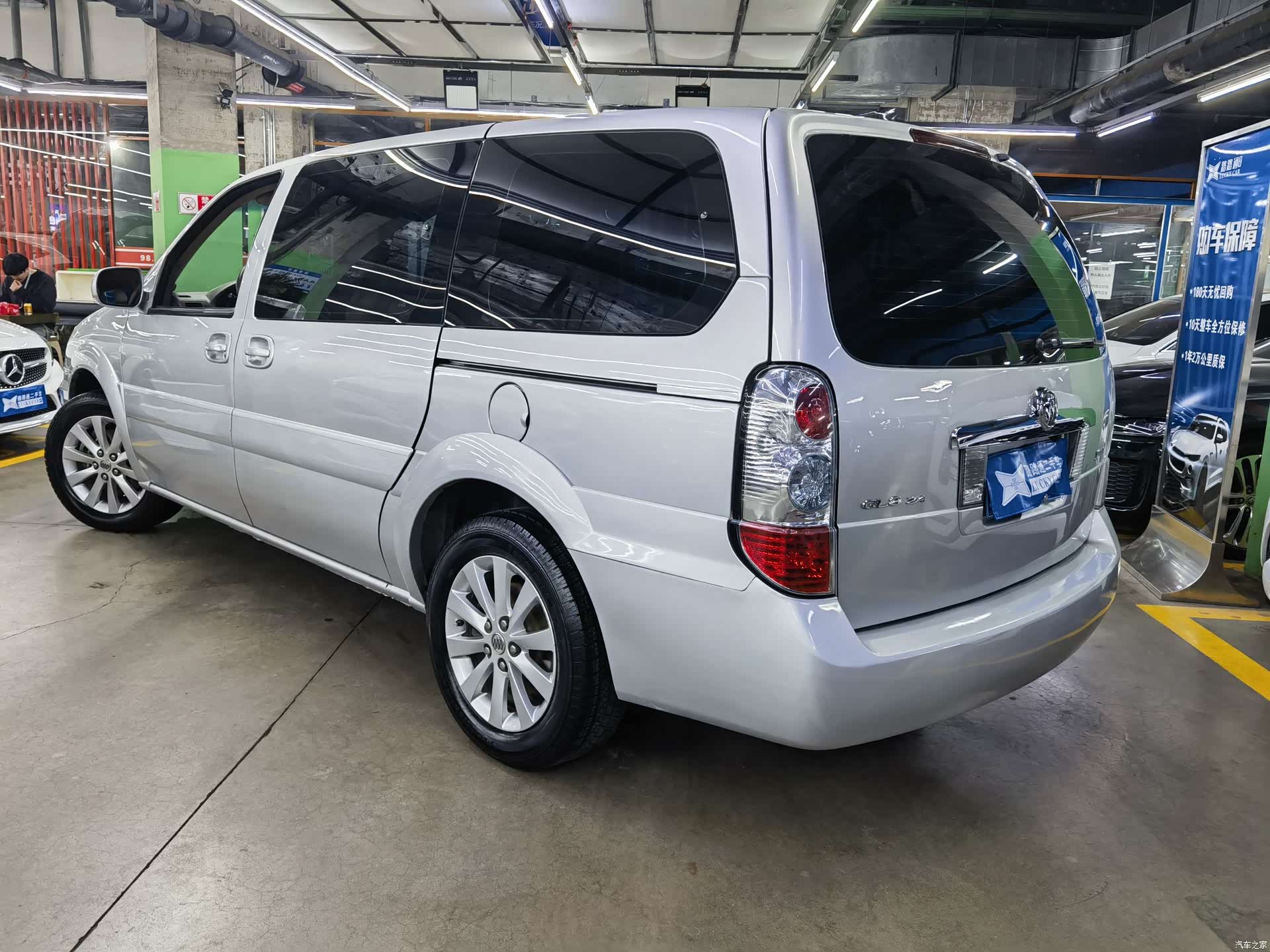 Buick GL8, 2016 6