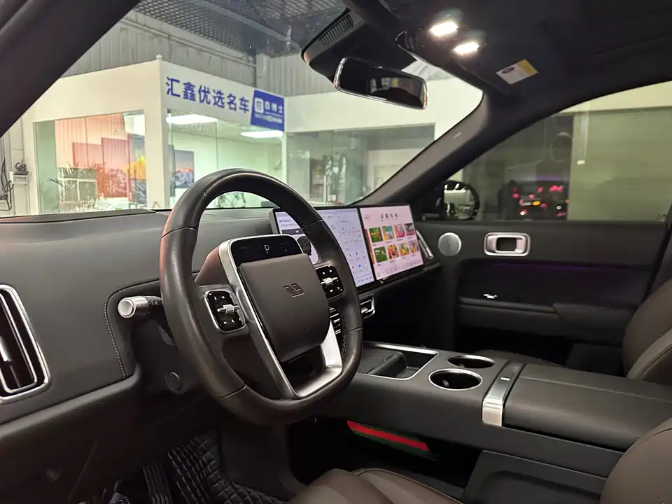Li Auto Ideal L8