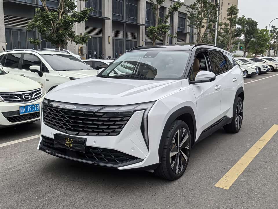 Geely Atlas L