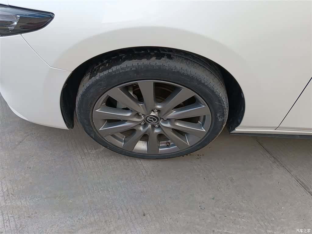 Mazda Mazda3, 2023 25