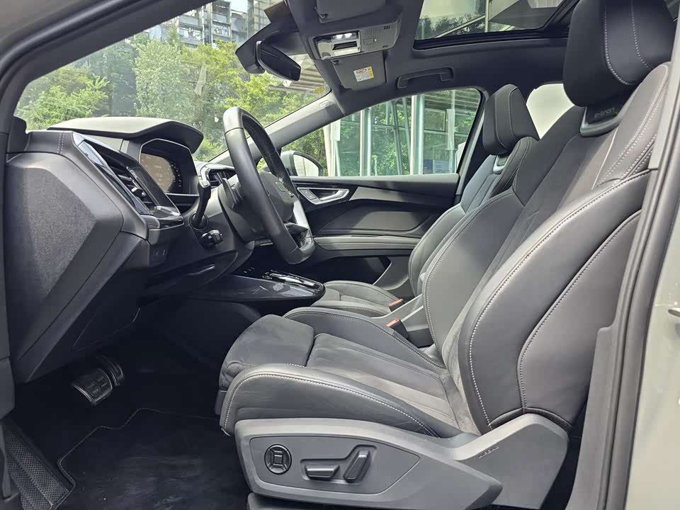 Audi Q4