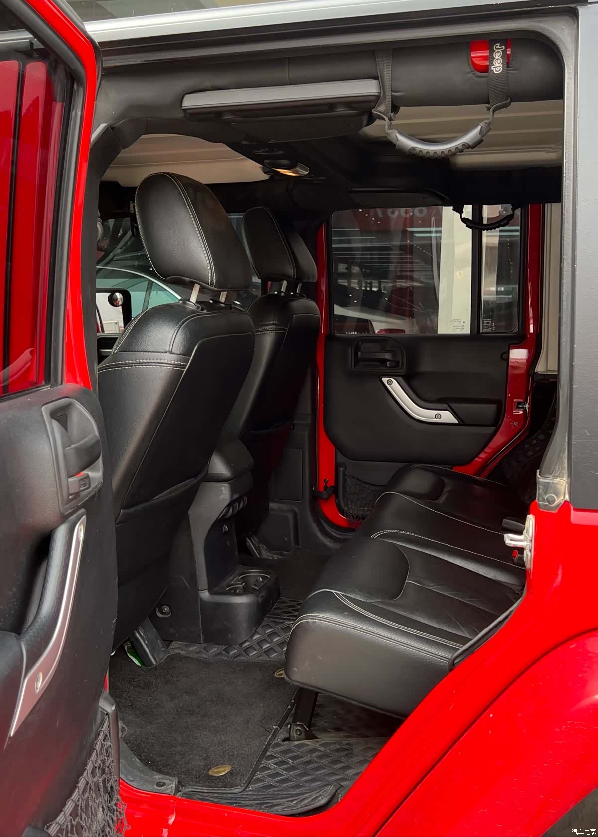 Jeep Wrangler, 2015 10