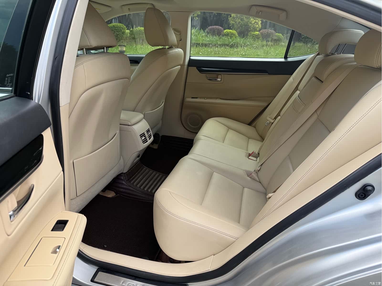 Lexus ES, 2014 8